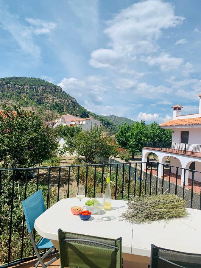 Casa Rural Con Encanto En La Puebla De Arenoso Exterior foto